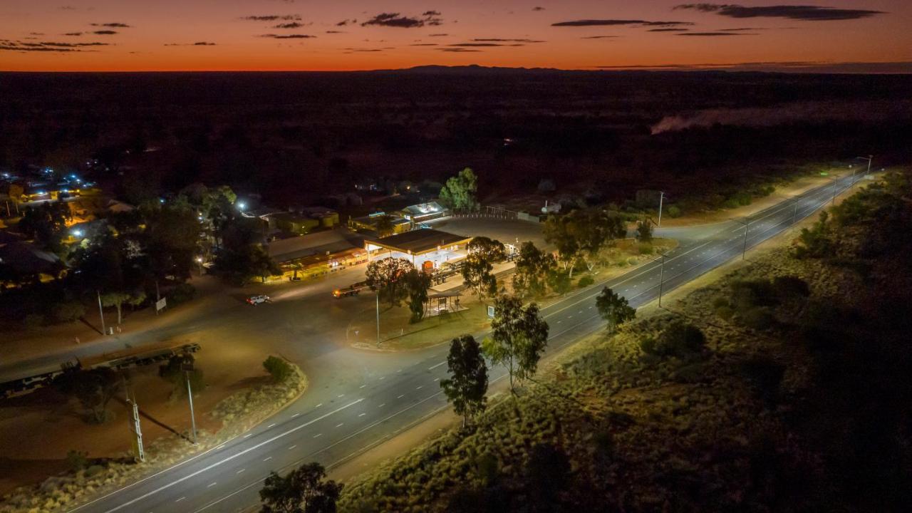 Erldunda Desert Oaks Resort Ghan Экстерьер фото